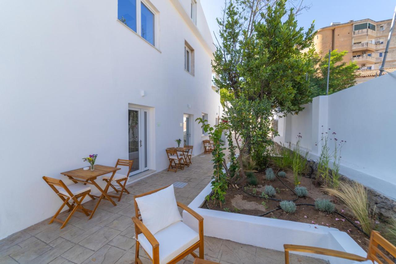 Mensos Rooms Olbia Exterior photo