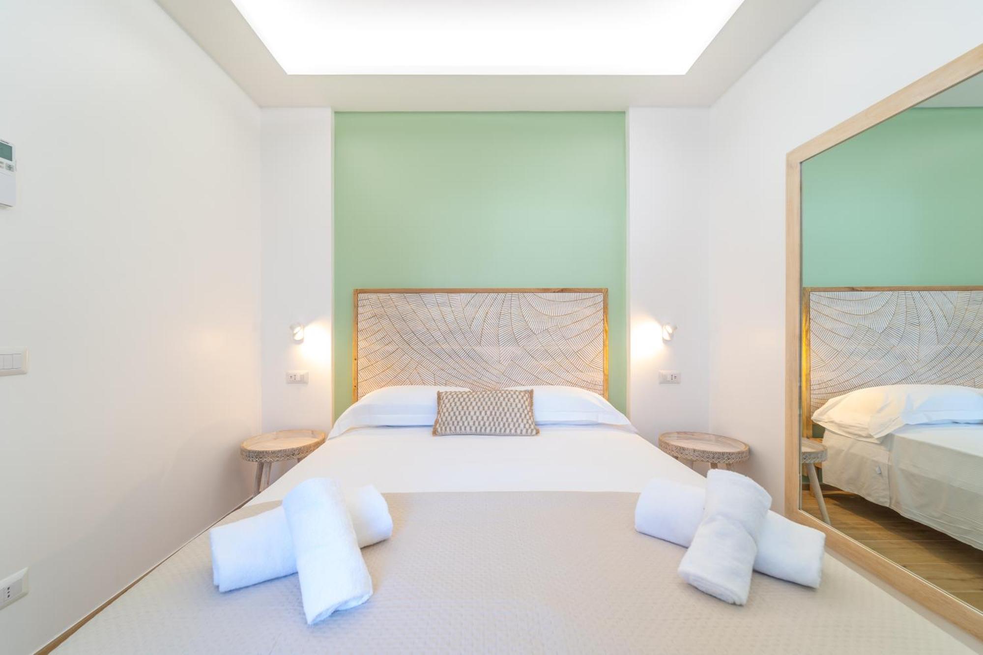 Mensos Rooms Olbia Exterior photo