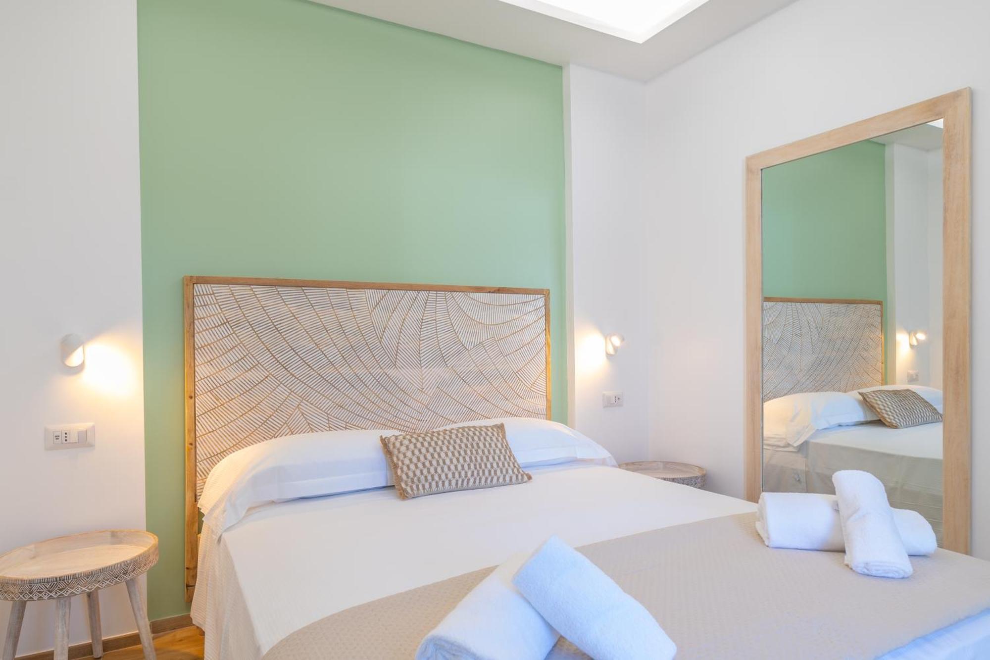 Mensos Rooms Olbia Exterior photo