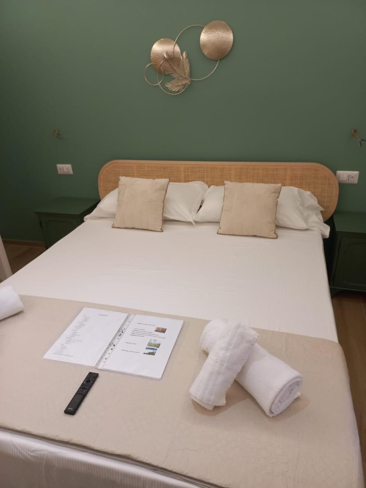 Mensos Rooms Olbia Exterior photo